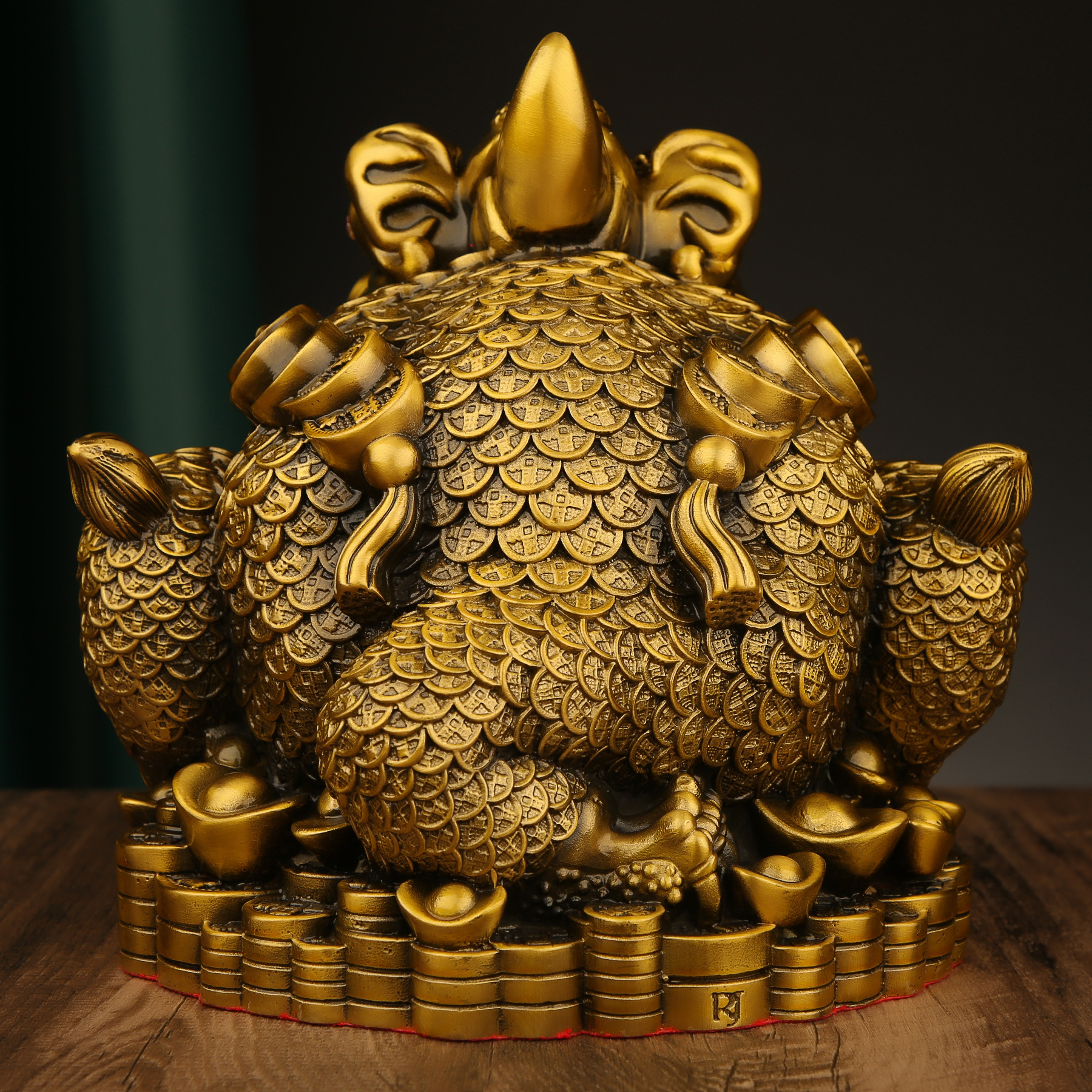 Feng Shui Three-Legged Unicorn-Horned Golden Toad Statue - Image 3